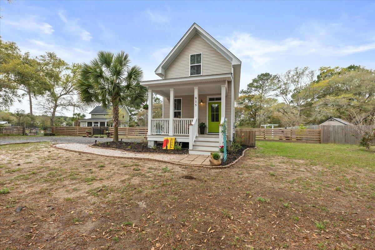 915 Ralph Nesbit Road Awendaw, SC 29429 - Photo 1 of 43 37-LLP4434