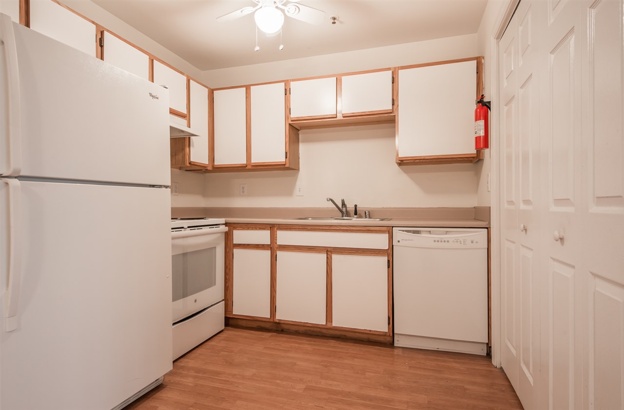 285 Hildred Drive Burlington, VT 05401 - Photo 10 of 40