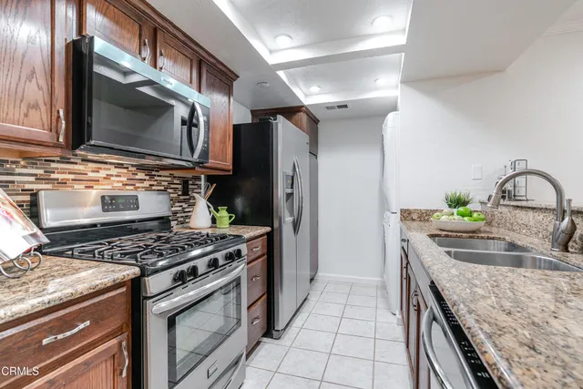 $650,000 | 355 South Marengo Avenue, Unit 203, Pasadena, CA 91101