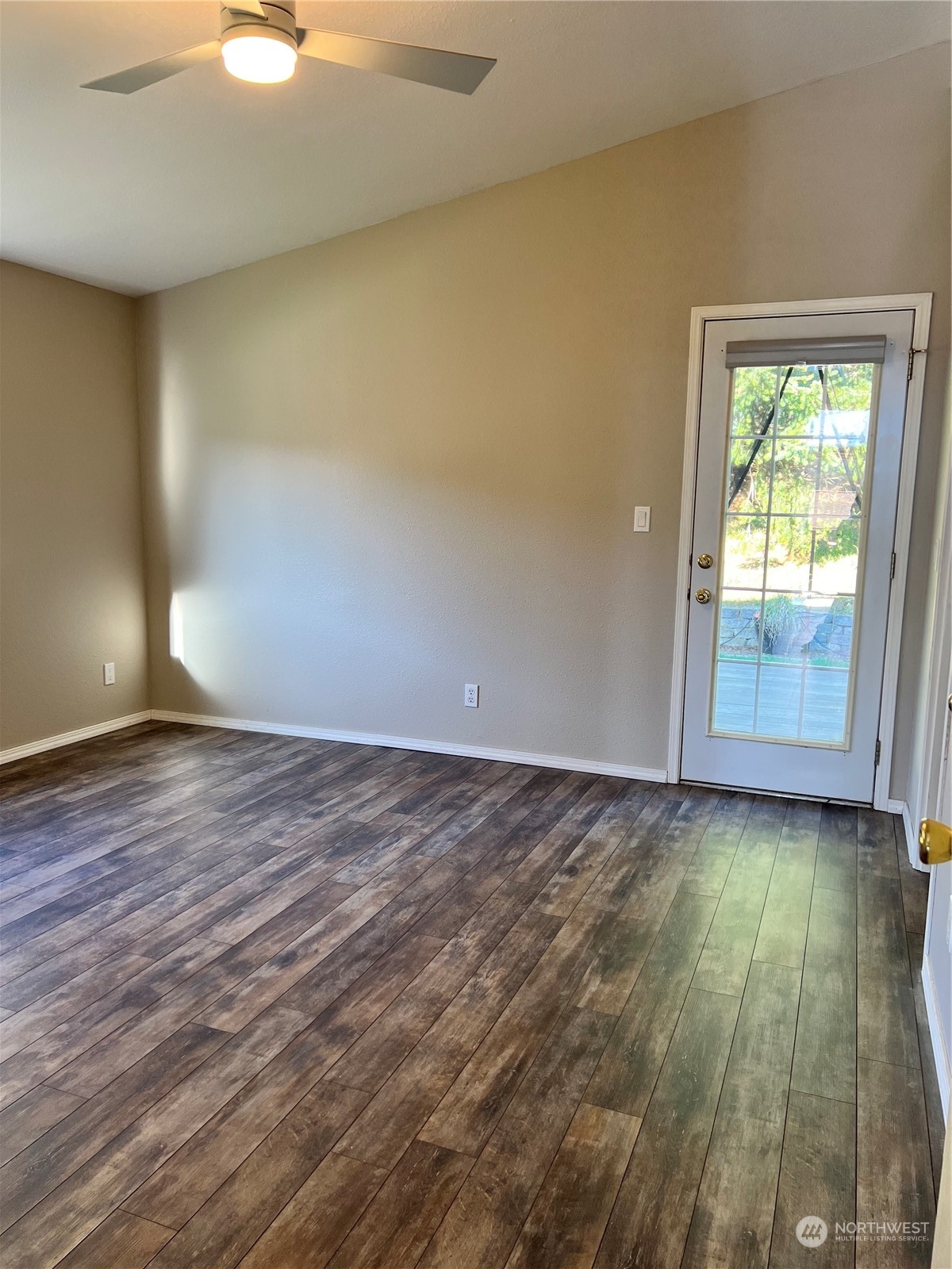 1785 Douglas Road, Unit 16 Friday Harbor, WA 98250 - Photo 11 of 22 Gallery Image 11