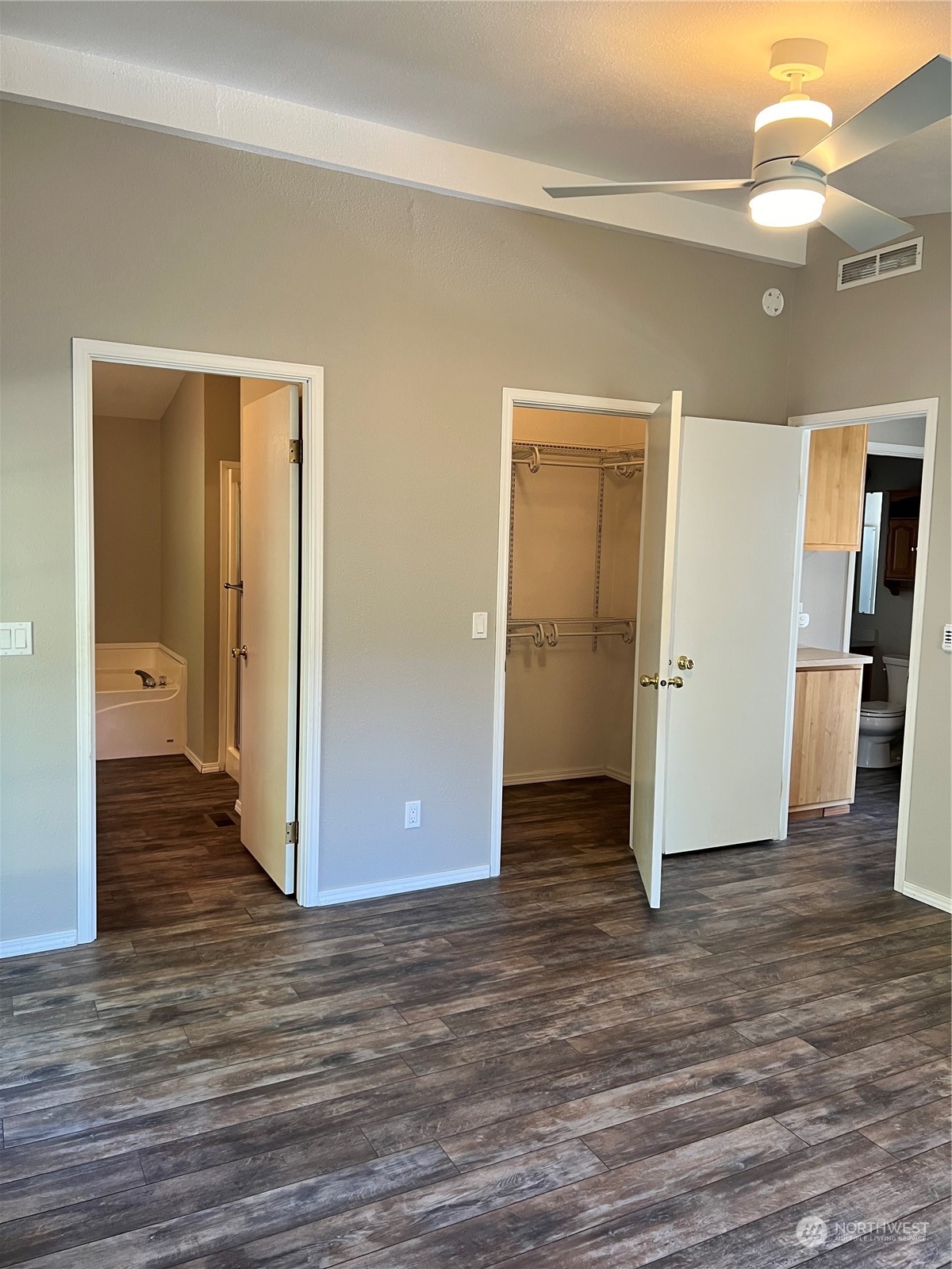 1785 Douglas Road, Unit 16 Friday Harbor, WA 98250 - Photo 12 of 22 Gallery Image 12