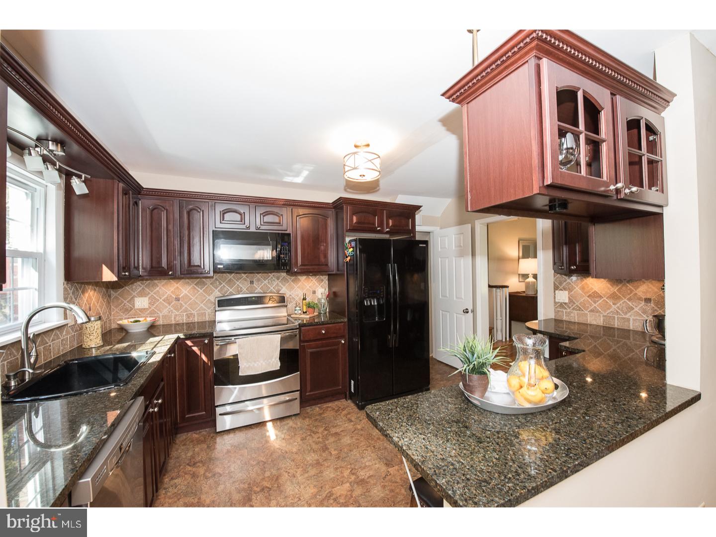 523 Georgetown Road Wallingford, PA 19086 - Photo 6 of 24 Gallery Image 6
