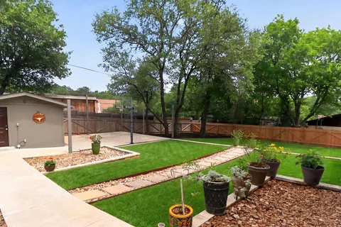 $979,000 | 8718 Tallwood Drive, Austin, TX 78759