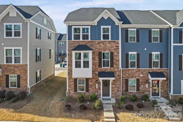 $417,500 | 3501 Timber Ml Drive, Matthews, NC 28104