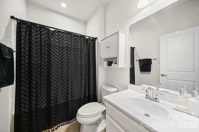 $420,000 | 3501 Timber Ml Drive, Matthews, NC 28104