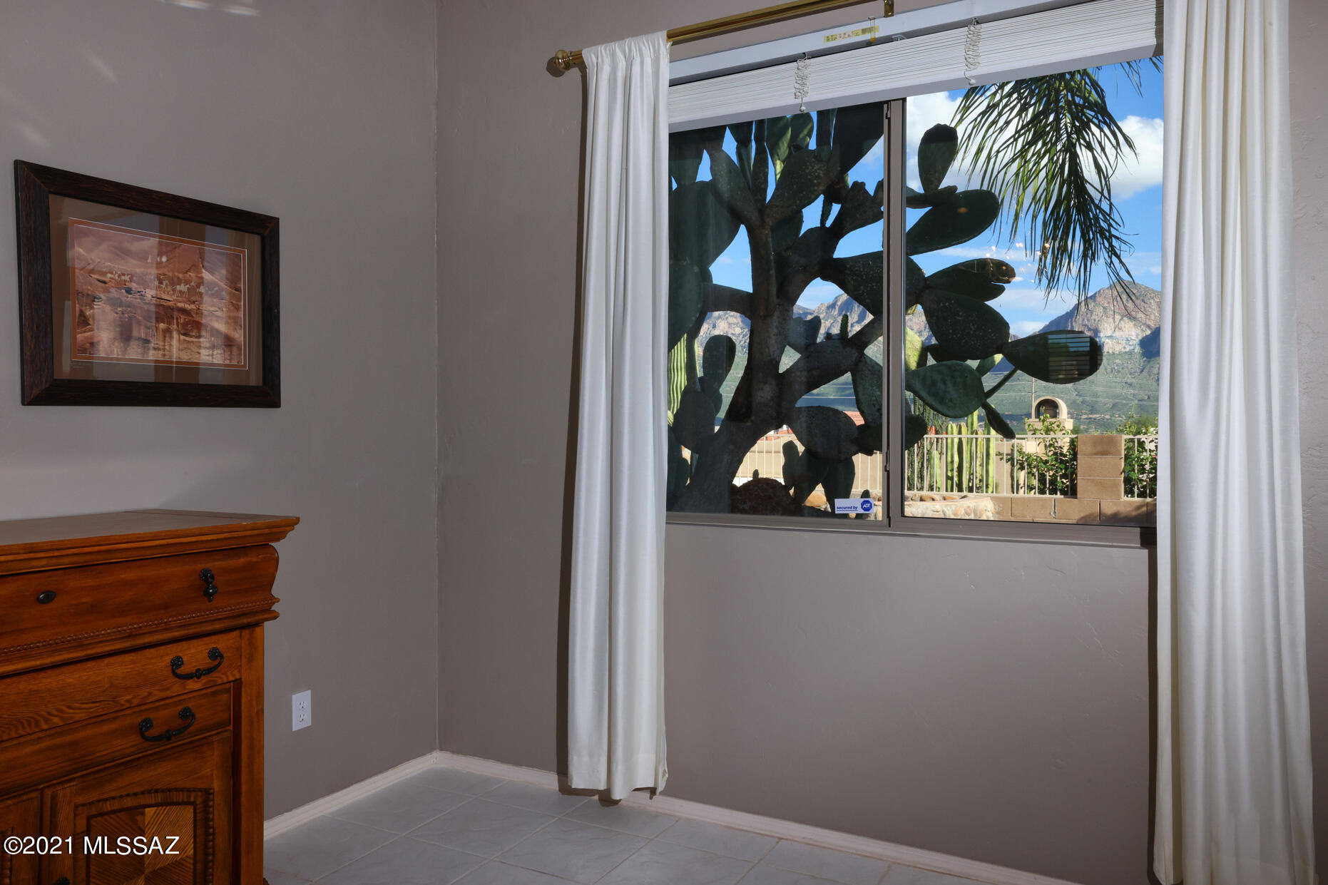 345 West Windowmaker Road Oro Valley, AZ 85737 - Photo 8 of 33 Gallery Image 8