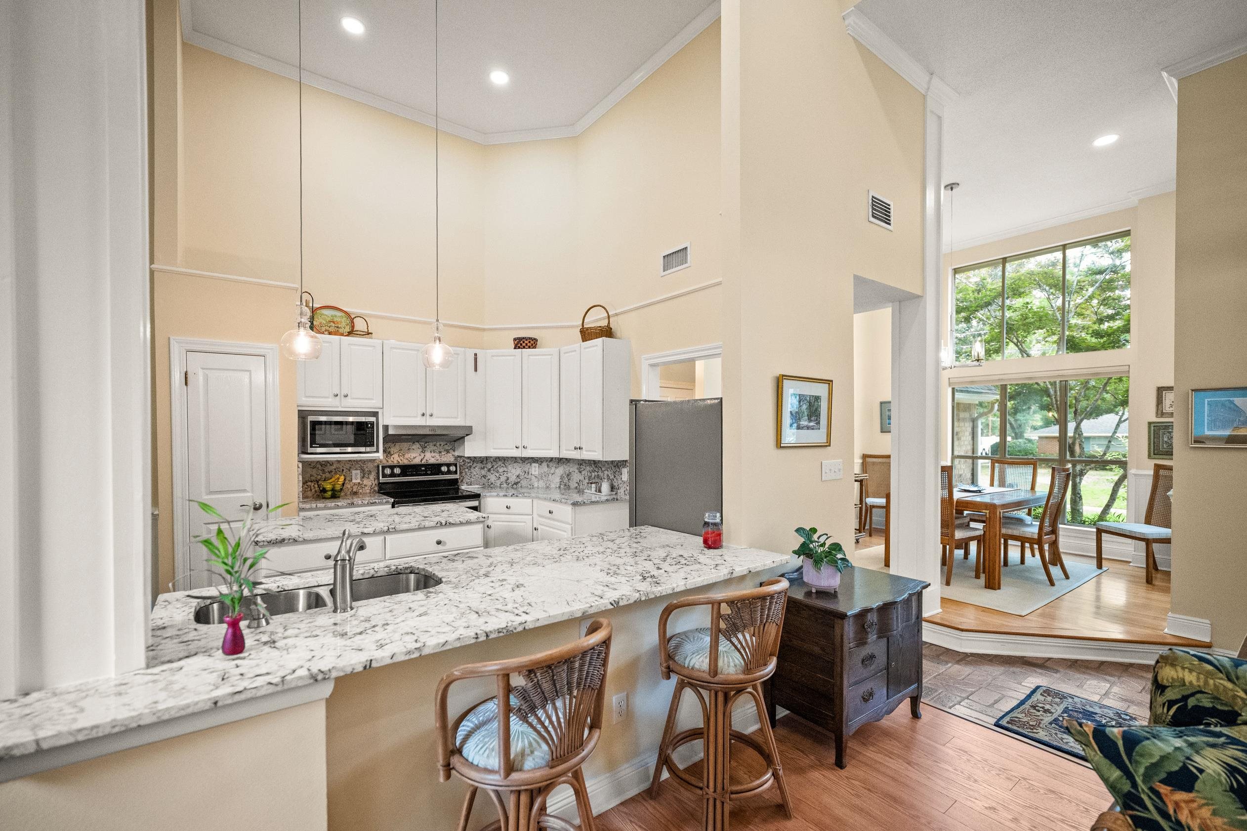 68 Paddock Drive Fairhope, AL 36532 - Photo 6 of 39 Kitchen