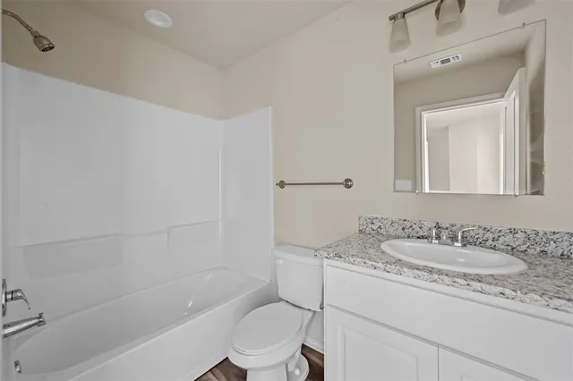 $1,375 | 601 Thomas Street, Unit 1, Bonham, TX 75418