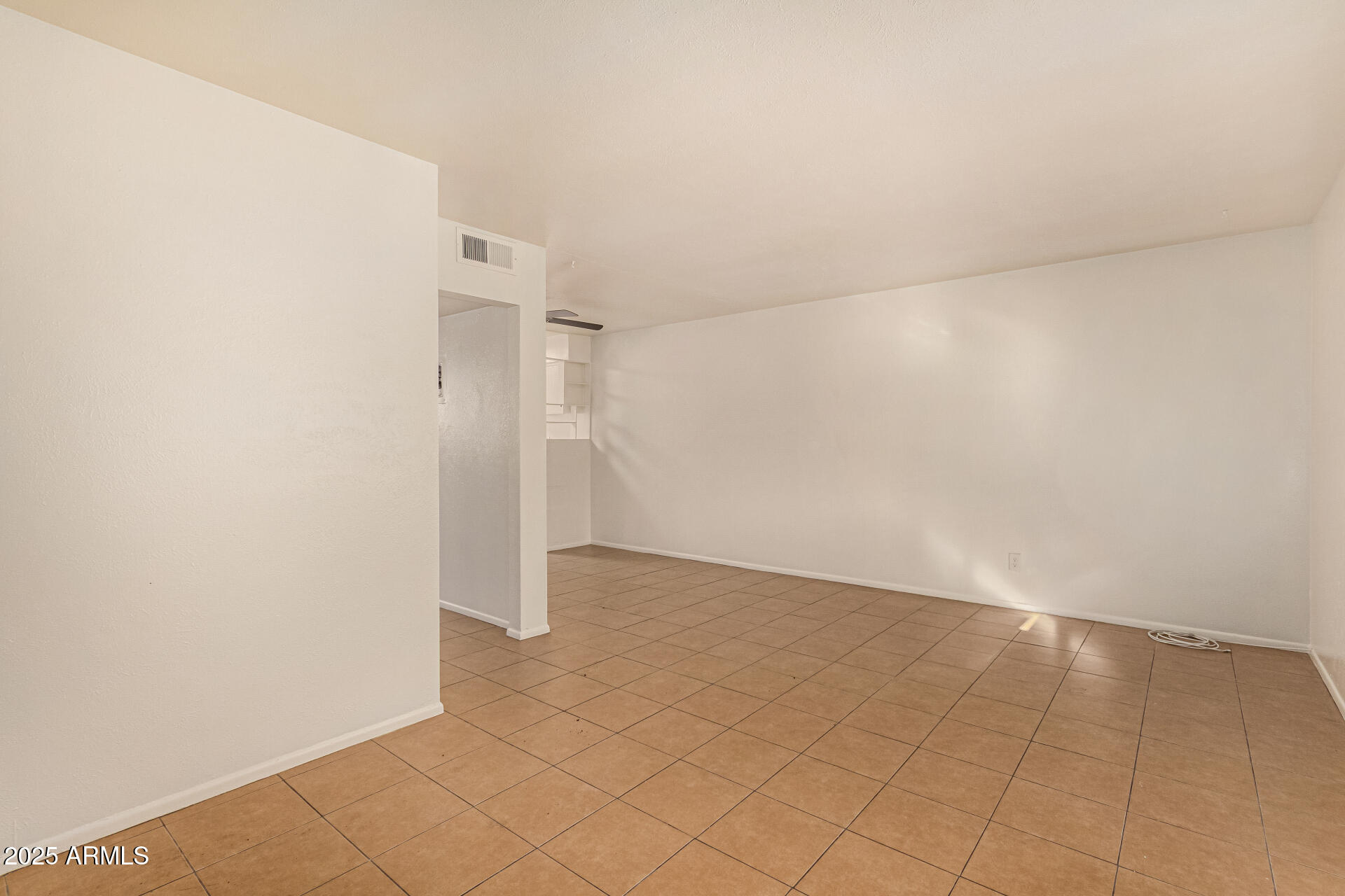 1204 West 5th Street, Unit 8 Tempe, AZ 85281 - Photo 3 of 18 an empty room with a empty space