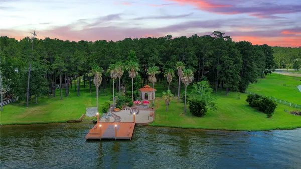 $1,525,000 | 19311 Country Lake Drive, Magnolia, TX 77355