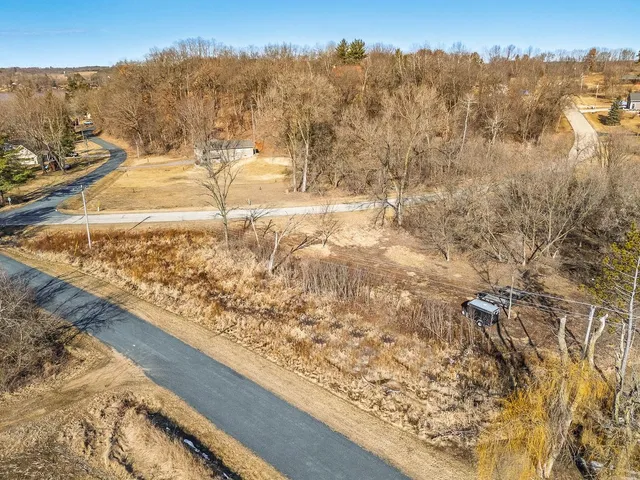 $13,000 | L46-bunting East Redstone Drive, La Valle, WI 53941