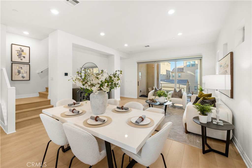 779 Benchmark Irvine, CA 92618 - Photo 11 of 27 dining area