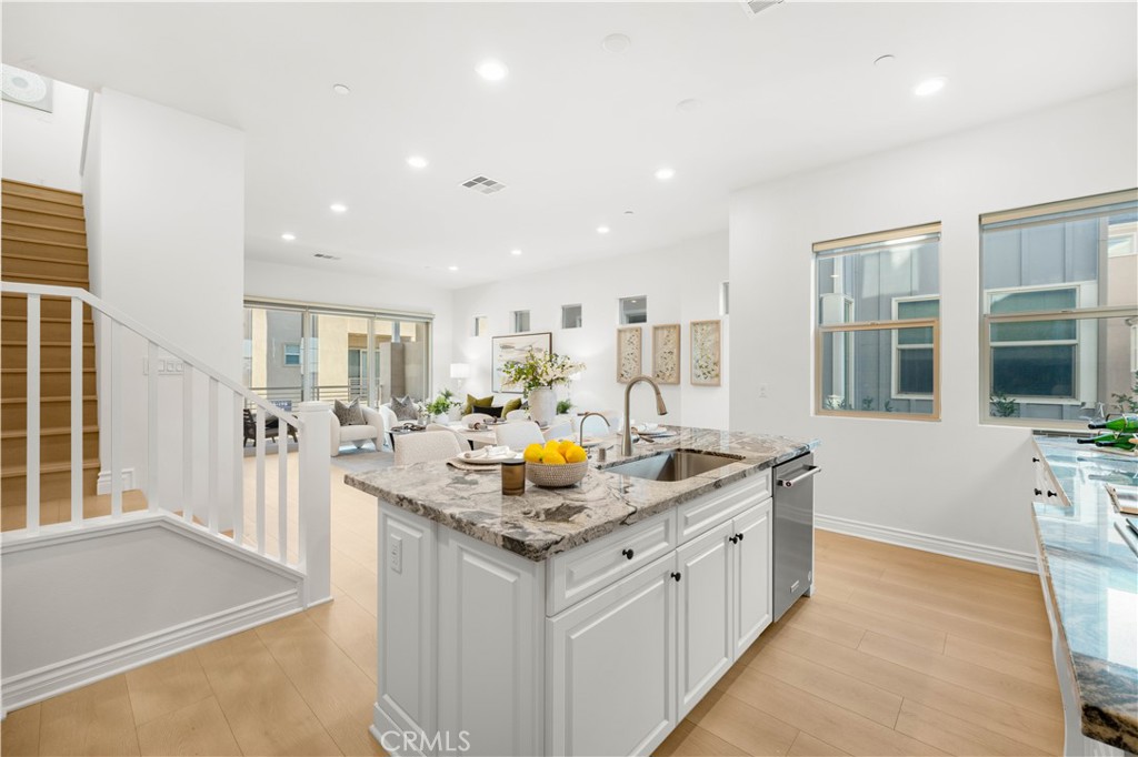 779 Benchmark Irvine, CA 92618 - Photo 14 of 27