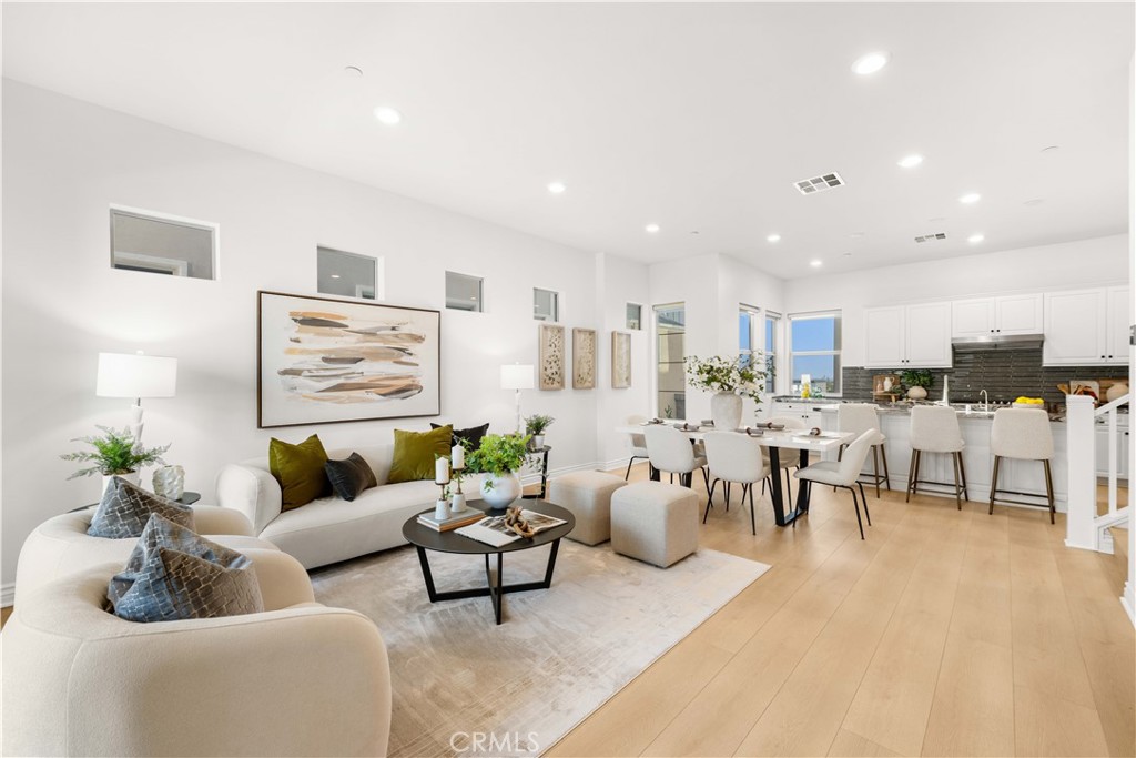 779 Benchmark Irvine, CA 92618 - Photo 8 of 27 second floor living room