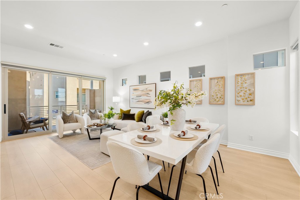 779 Benchmark Irvine, CA 92618 - Photo 10 of 27