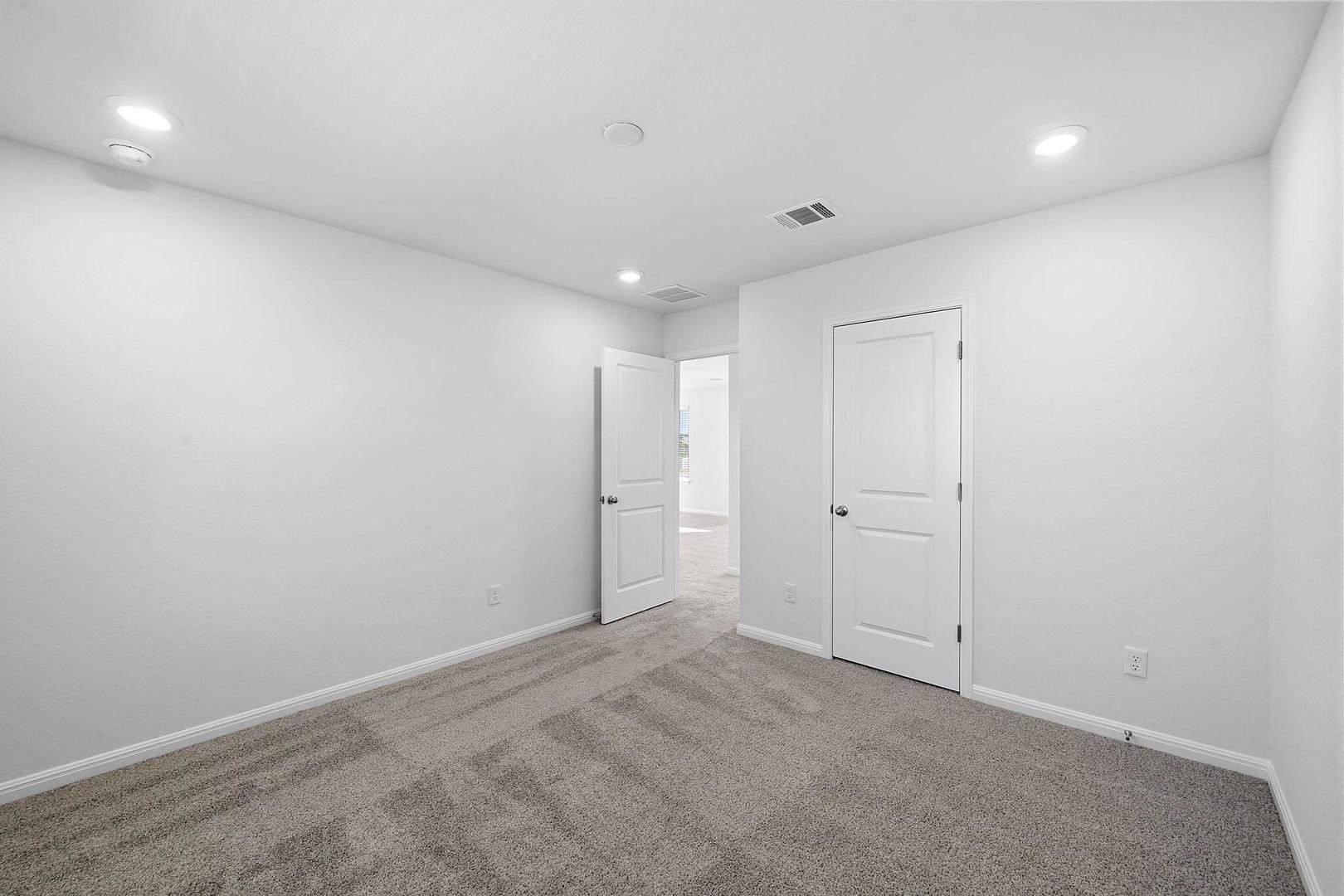 121 Hatari Trail Jarrell, TX 76537 - Photo 25 of 32