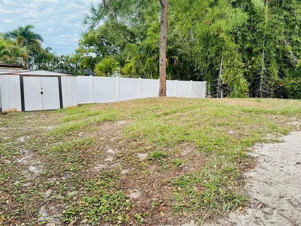 $2,000 | 11932 125th Street, Unit B, Largo, FL 33774