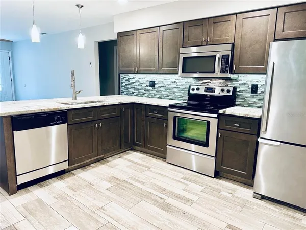 $2,000 | 11932 125th Street, Unit B, Largo, FL 33774