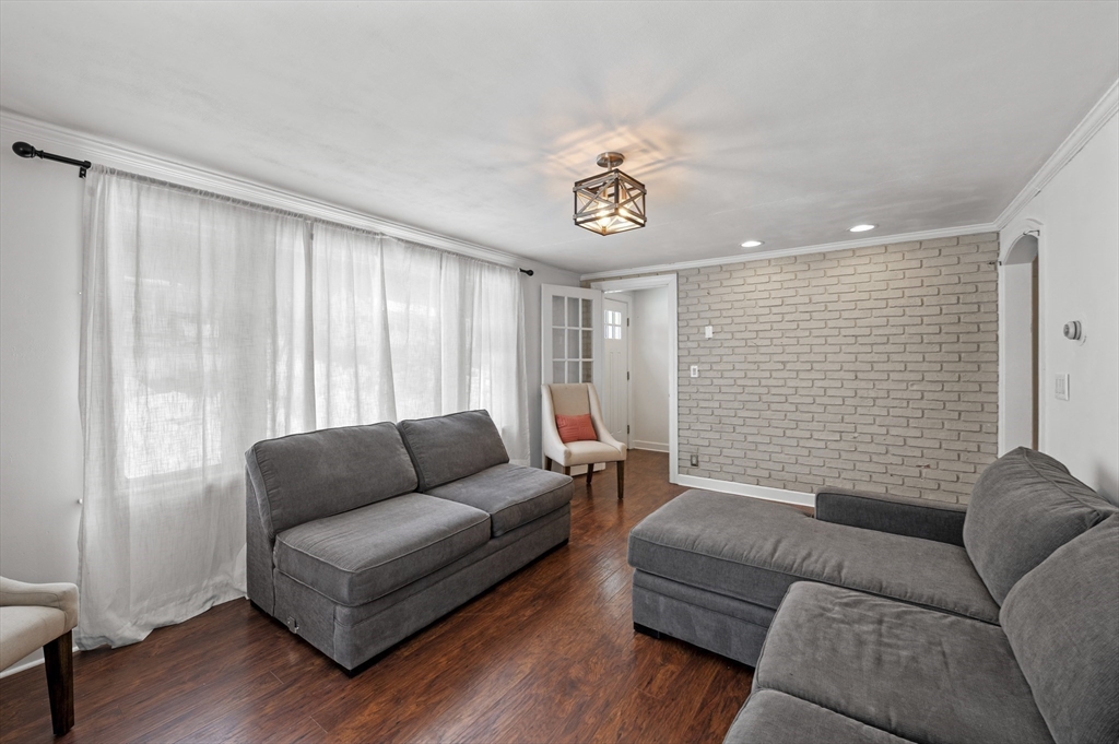 80 Redfield Road Wakefield, MA 01880 - Photo 20 of 36