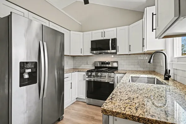 $1,994 | 1440 South Hamilton Street, Unit A, Lockport, IL 60441