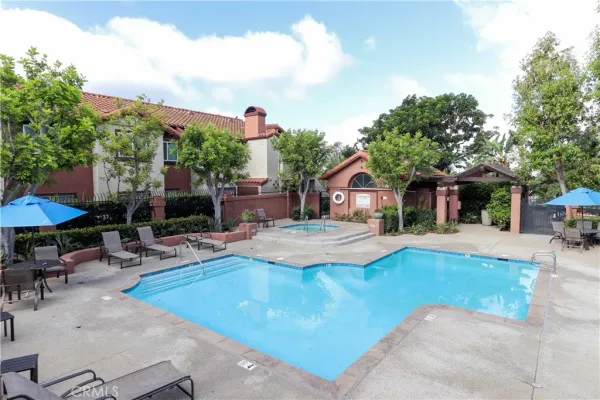 $2,400 | 66 Flor De Sol, Unit 41, Rancho Santa Margarita, CA 92688