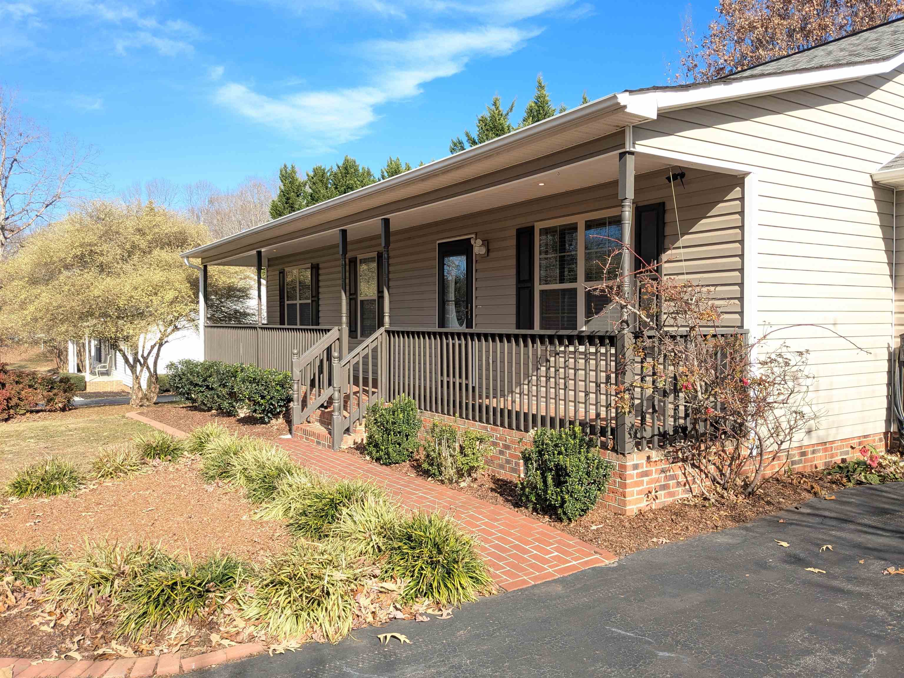 124 Bent Tree Drive Inman, SC 29349 - Photo 2 of 13