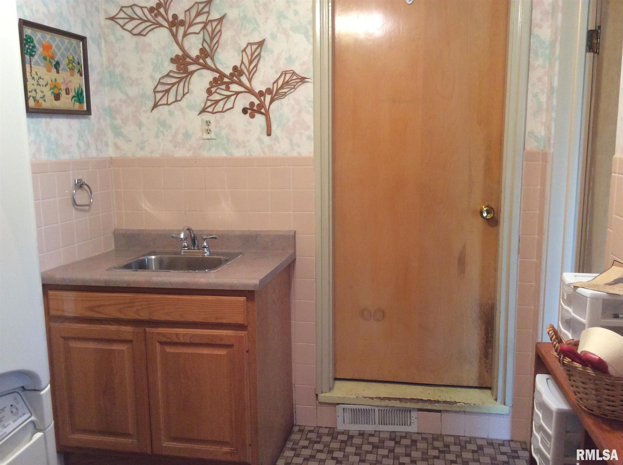 12424 East Lakeview Road Mount Vernon, IL 62864 - Photo 32 of 50 Gallery Image 32