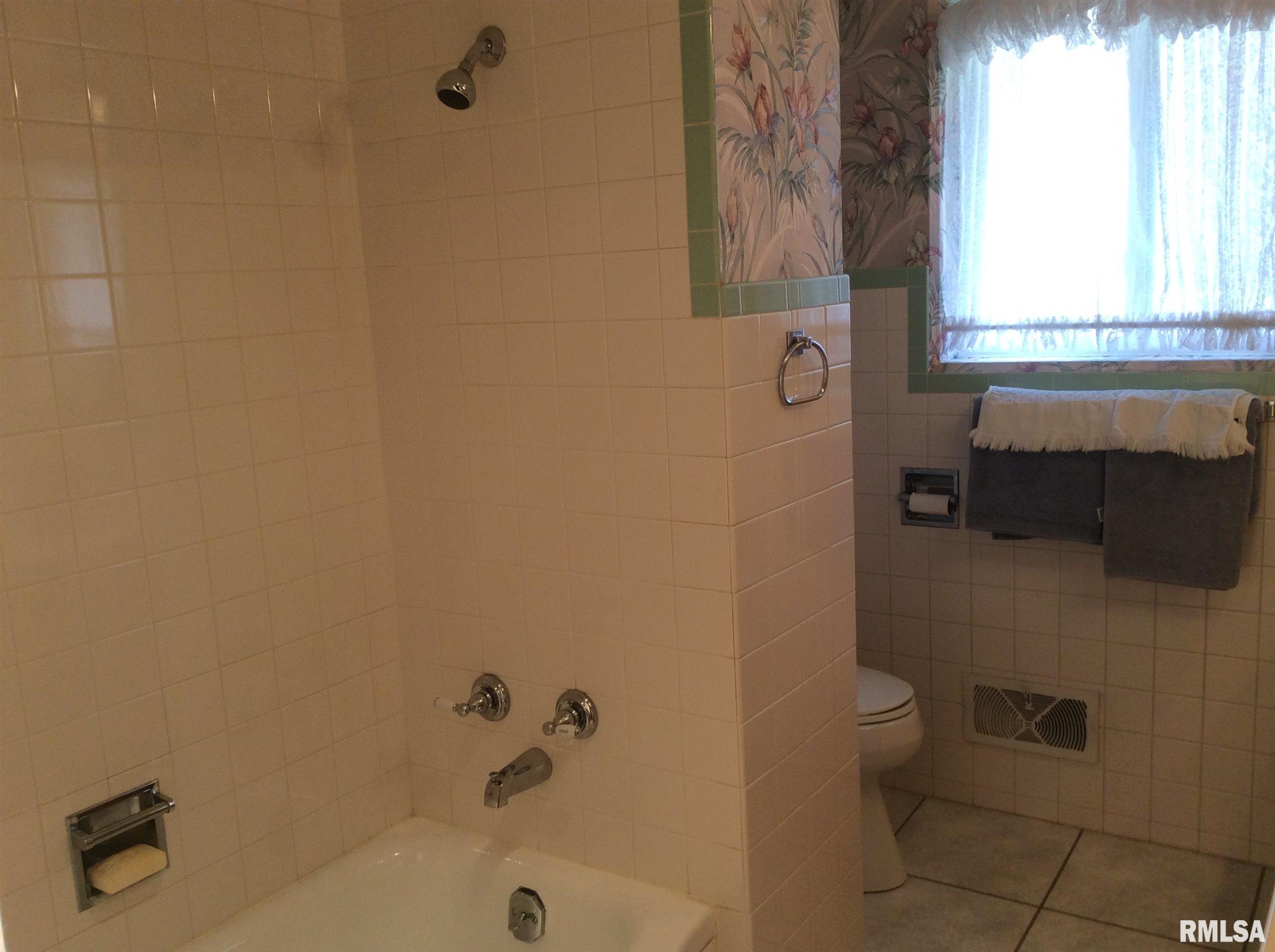 12424 East Lakeview Road Mount Vernon, IL 62864 - Photo 45 of 50 Gallery Image 45
