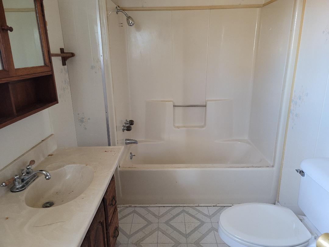 1047 Oyler Road Hardy, VA 24101 - Photo 6 of 25 Bathroom