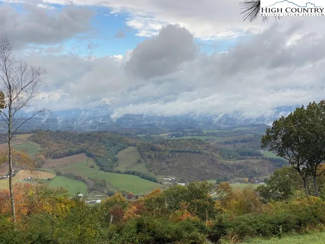 $39,900 | 11 Twin Oaks Mountain Boulevard, Sparta, NC 28675