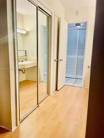 $1,500 | 1550 Northeast 191st Street, Unit 306, Miami, FL 33179