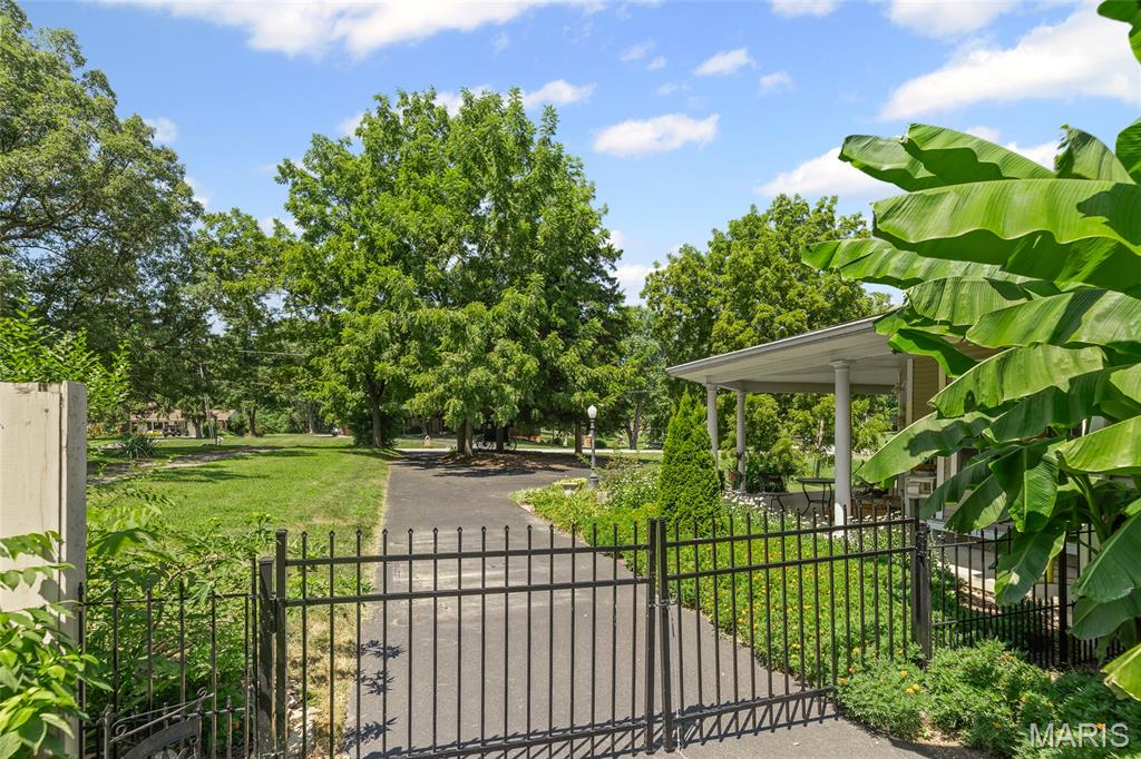 144 South 9th Street East Alton, IL 62024 - Photo 7 of 71