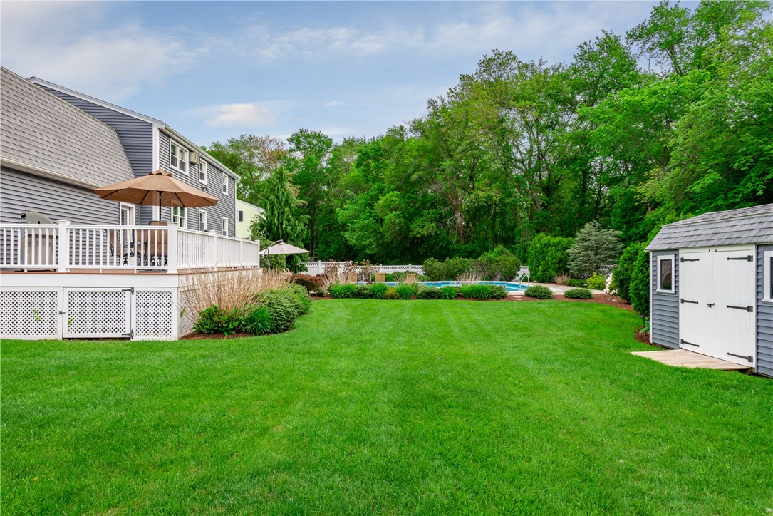283 Ray Avenue Woonsocket, RI 02895 - Photo 5 of 27 Gallery Image 5