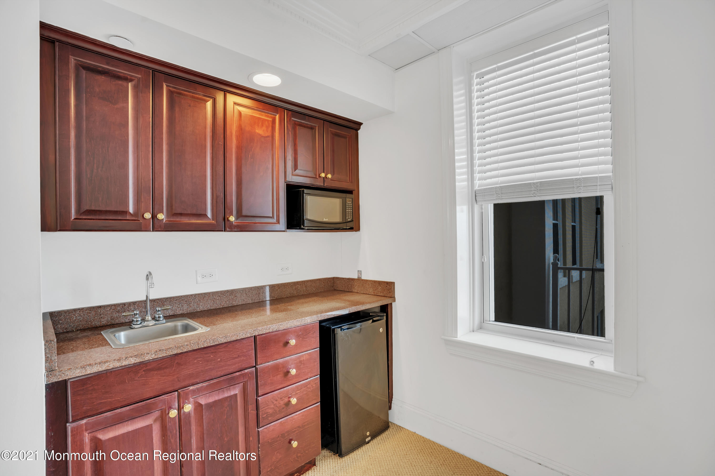 700 Ocean Avenue, Unit 319 Spring Lake, NJ 07762 - Photo 29 of 40 013_dsc04783