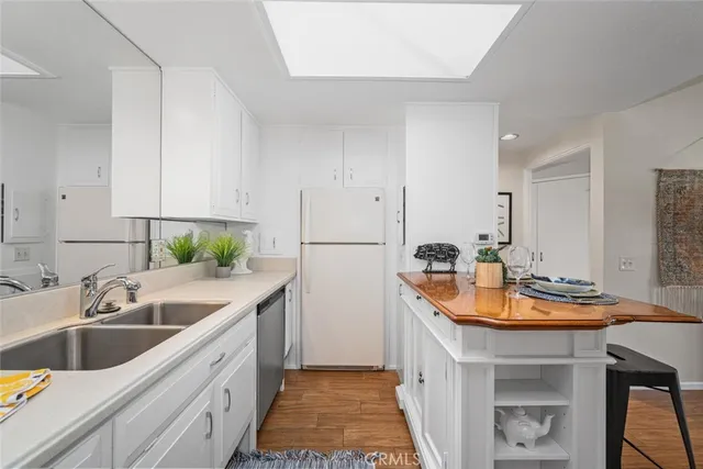 $485,000 | 13061 Del Monte Drive, Unit 277L, Seal Beach, CA 90740