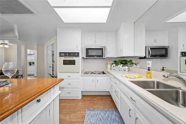 $485,000 | 13061 Del Monte Drive, Unit 277L, Seal Beach, CA 90740