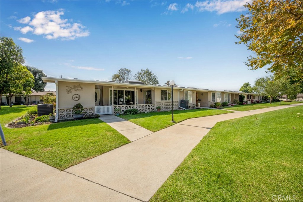 13061 Del Monte Drive, Unit 277L Seal Beach, CA 90740 - Photo 2 of 31