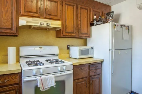 $2,550 | 7 Wallingford Road, Unit 2, Boston, MA 02135