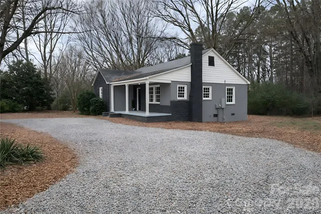 $214,999 | 2629 Dallas Stanley Highway, Stanley, NC 28164