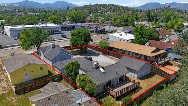 $415,000 | 1747-1745 Pleasant Street, Redding, CA 96001