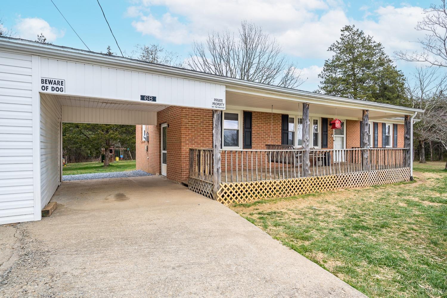 68 Mary Alice Road Fincastle, VA 24090 - Photo 4 of 31 Gallery Image 4