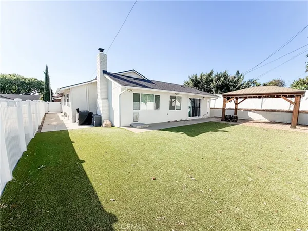 $4,195 | 650 Juanita Street, La Habra, CA 90631