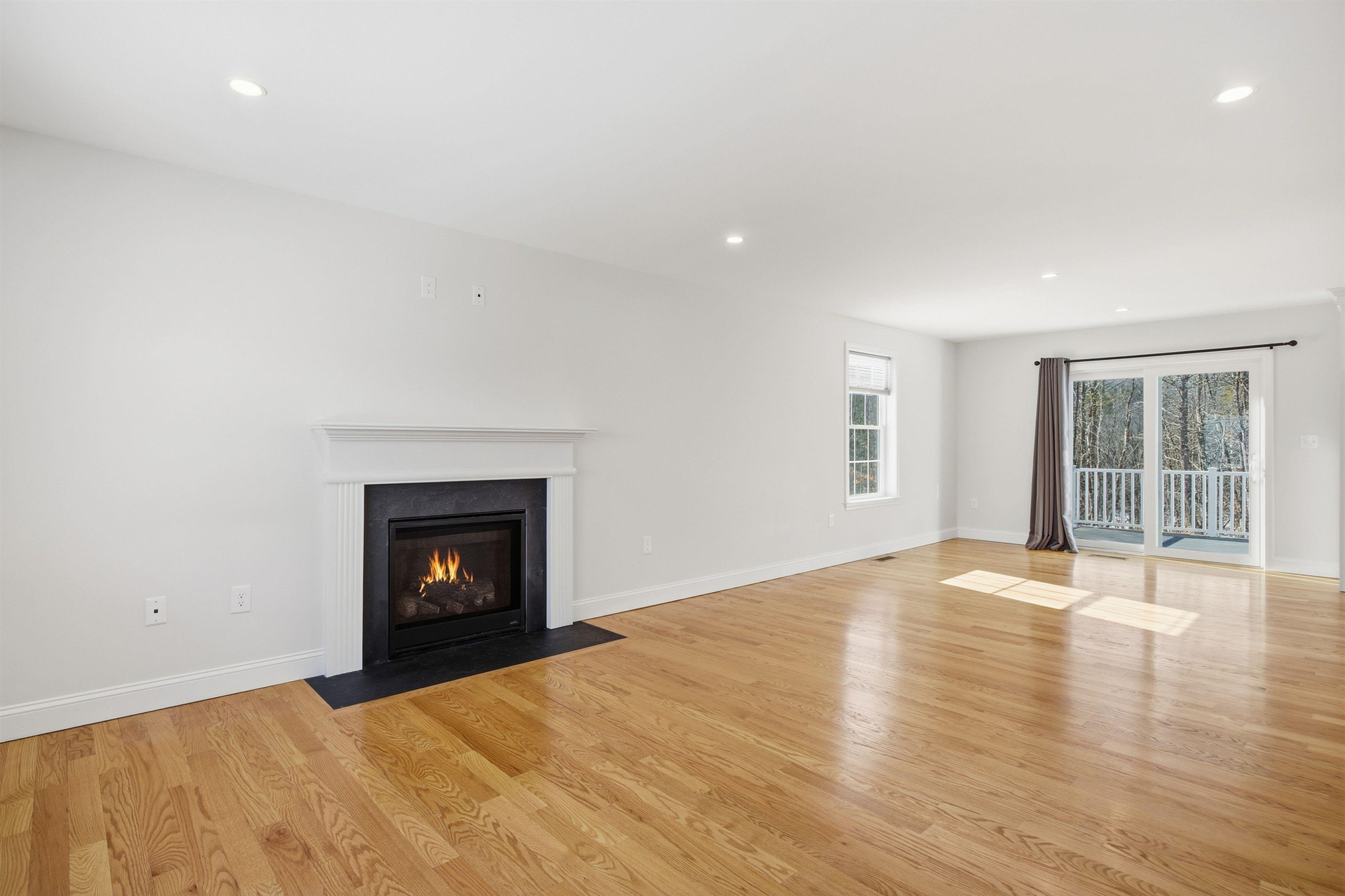 192 Grapevine Road Dunbarton, NH 03046 - Photo 14 of 49