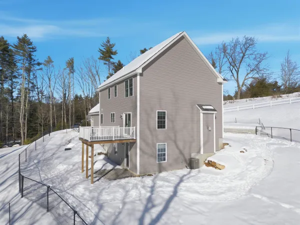 $739,000 | 192 Grapevine Road, Dunbarton, NH 03046