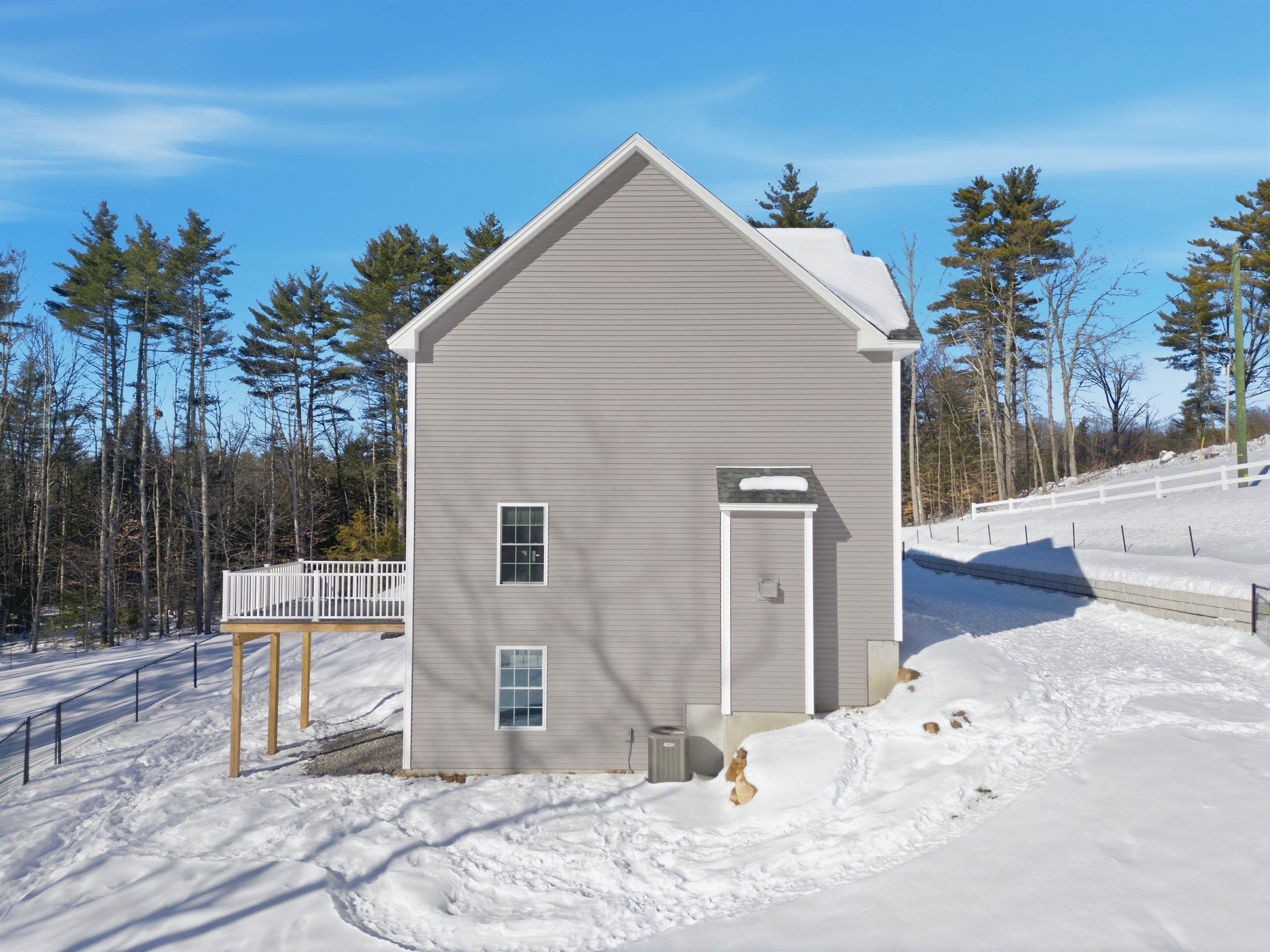 192 Grapevine Road Dunbarton, NH 03046 - Photo 7 of 49