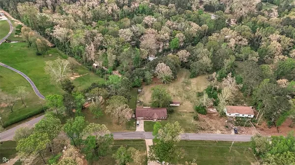 $299,000 | 113 Cypress Lake Circle, Benton, LA 71006