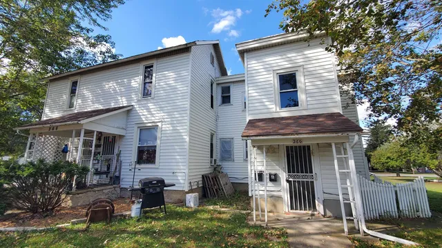 $230,000 | 260 South Jefferson Street, Berne, IN 46711