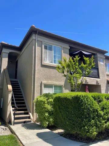 $355,000 | 4200 East Commerce Way, Unit 2023, Sacramento, CA 95834
