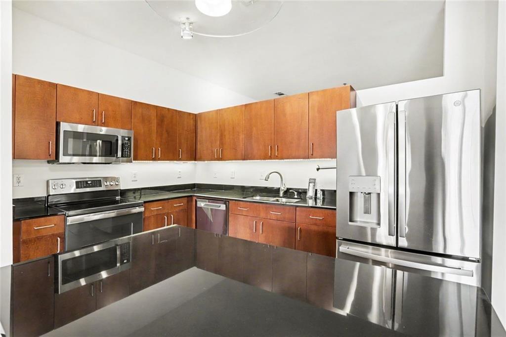 560 Dutch Valley Road Northeast, Unit 2305 Atlanta, GA 30324 - Photo 13 of 29