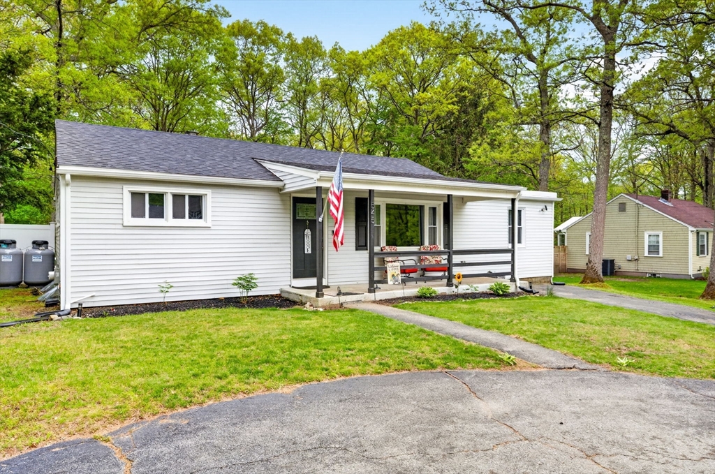 545 Tremont Street Rehoboth, MA 02769 - Photo 3 of 38 Gallery Image 3